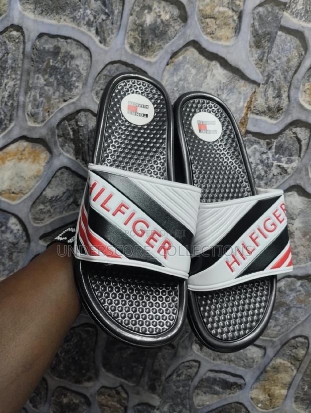 Super Comfy Walking Slides - thumbnail 2