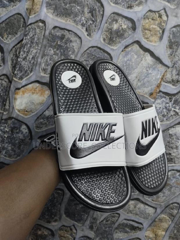 Super Comfy Walking Slides - thumbnail 6