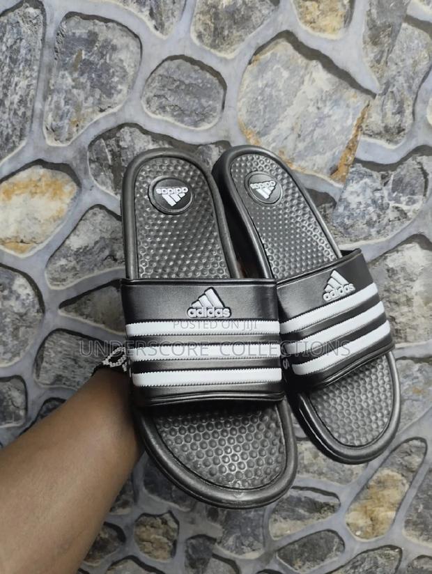 Modern Unisex Comfy Walking Slides - thumbnail 3