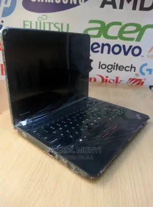 Laptop Lenovo ThinkPad X131e 4GB Intel Celeron HDD 500GB