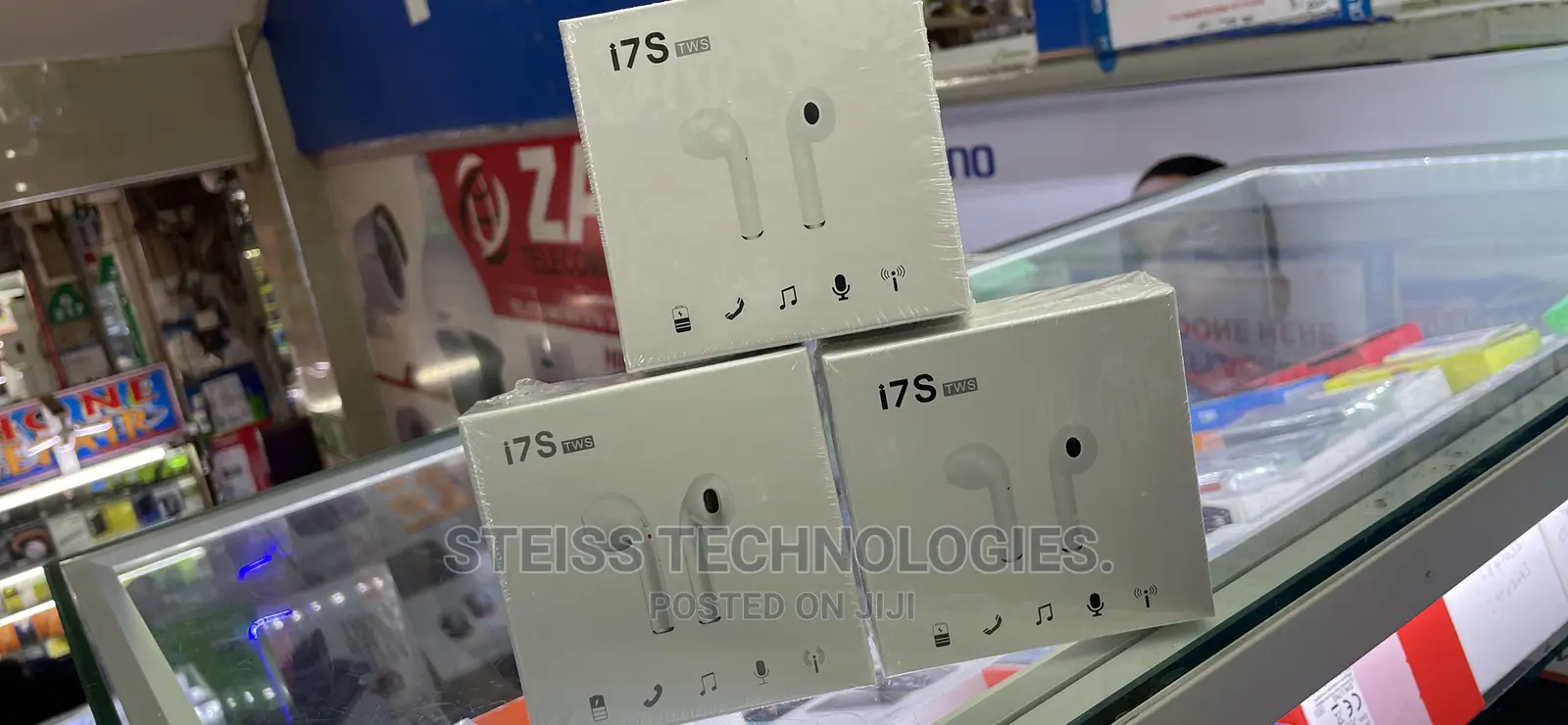 I7s TWS Wireless Headsets.