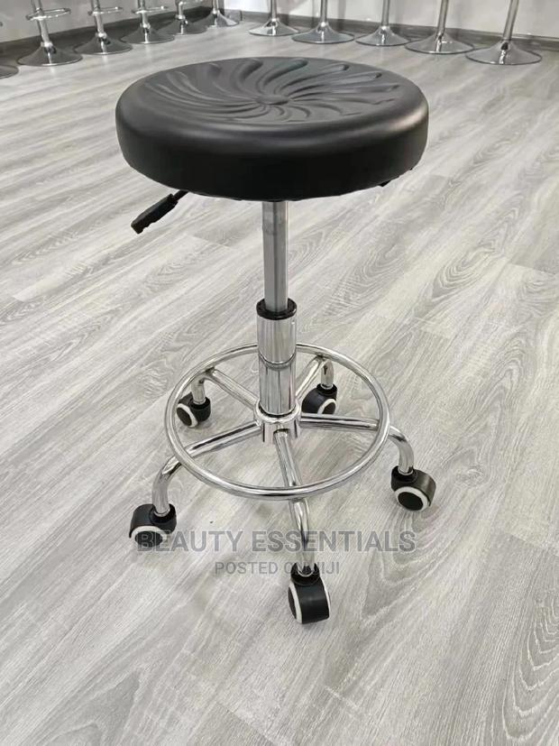 Ped/Manicure/ Beauty Stool - main view