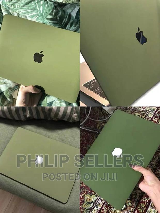 Apple Macbook Hardshell Case - main view