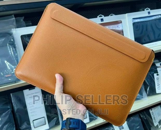 Wiwu Leather Laptop Sleeve - main view