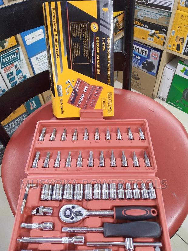 1/4inch Socket Set Tool Ratchet Torque - thumbnail 2