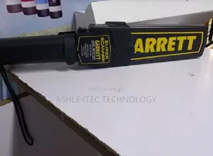 Hand-Held Metal Detector Super Scanner