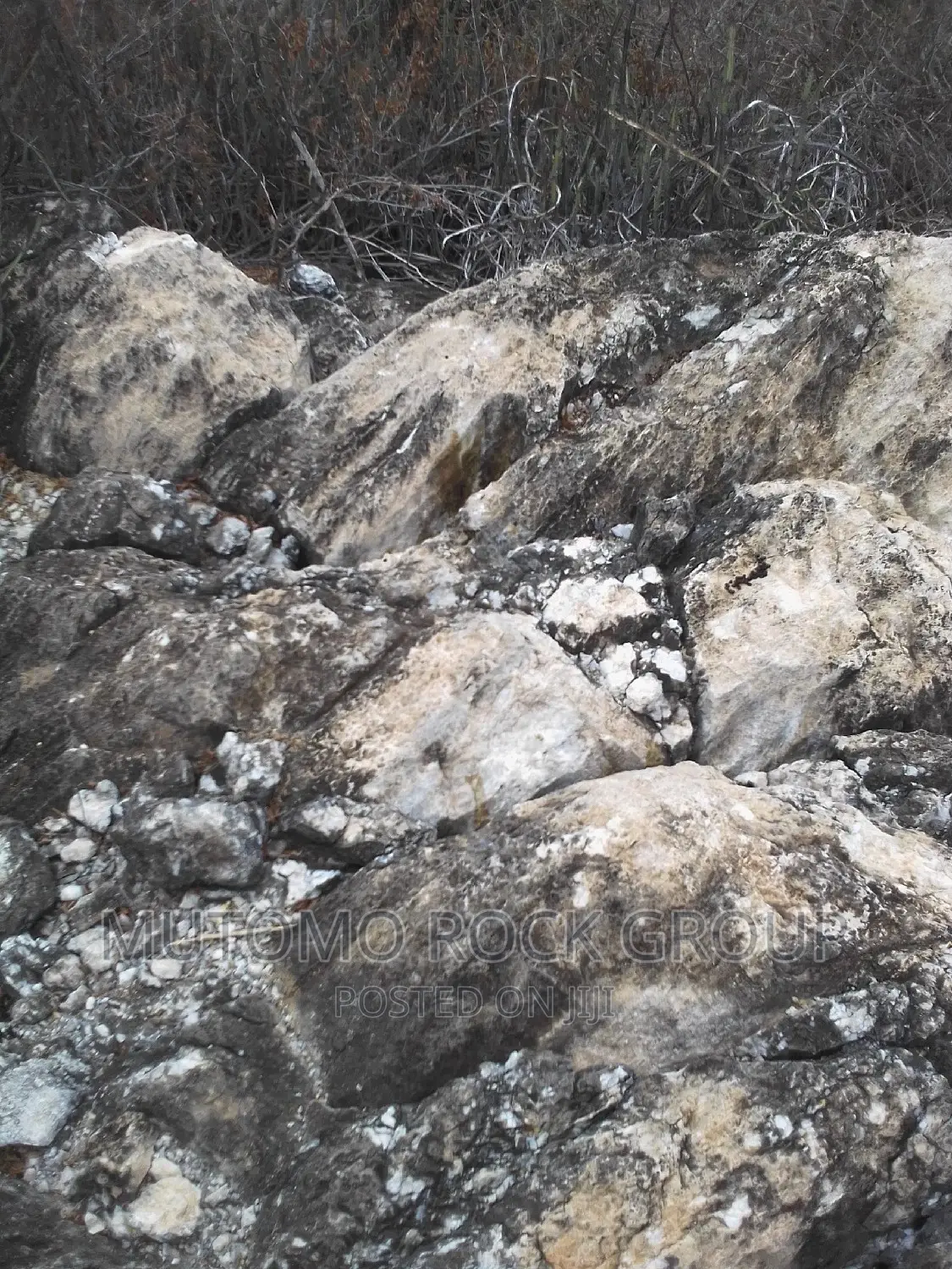 2500acres Limestone Land for Sale With Title