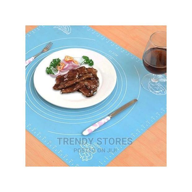 Kitchenware Silicone Non-Stick Kneading Dough Mat - thumbnail 2