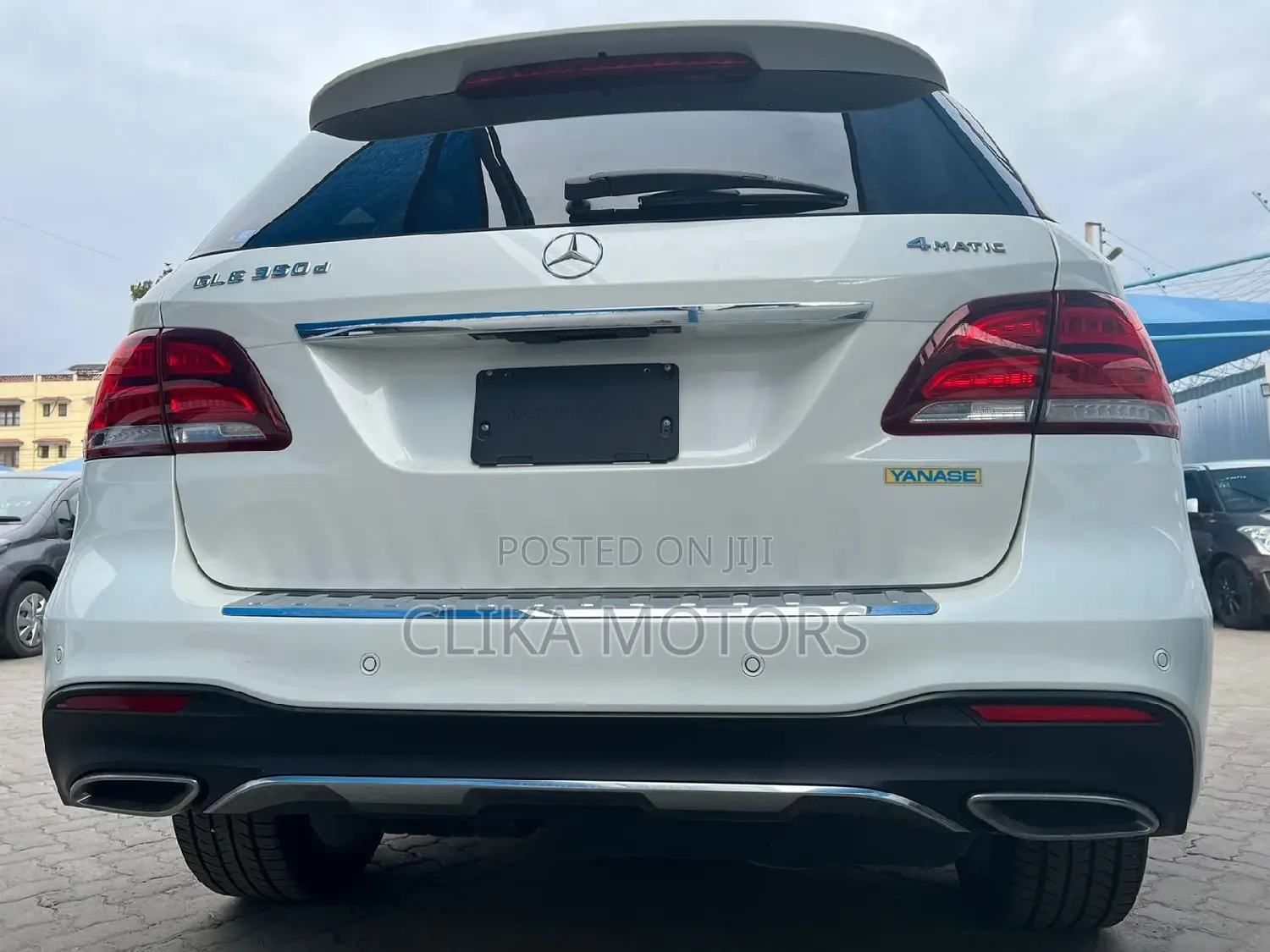 Mercedes-Benz GLE-Class 2017 Off white