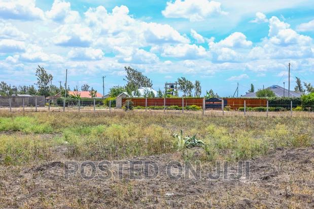 Plot Near Tarmac - thumbnail 3