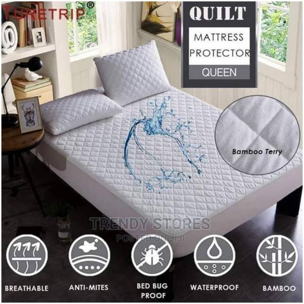 6x6 Waterproof Matress Protector - main view