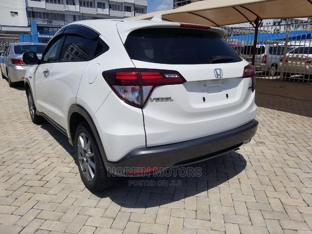 Honda Vezel 2015 Off White - thumbnail 4