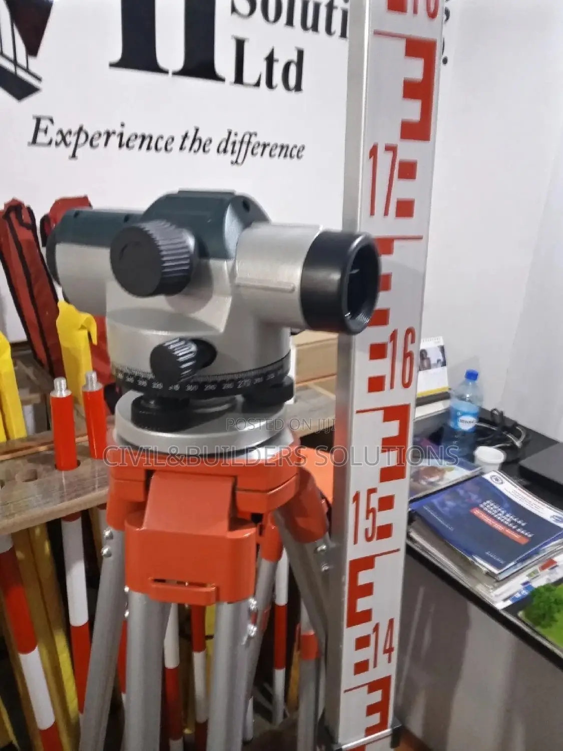 Dumpy Level Machine Set Complete