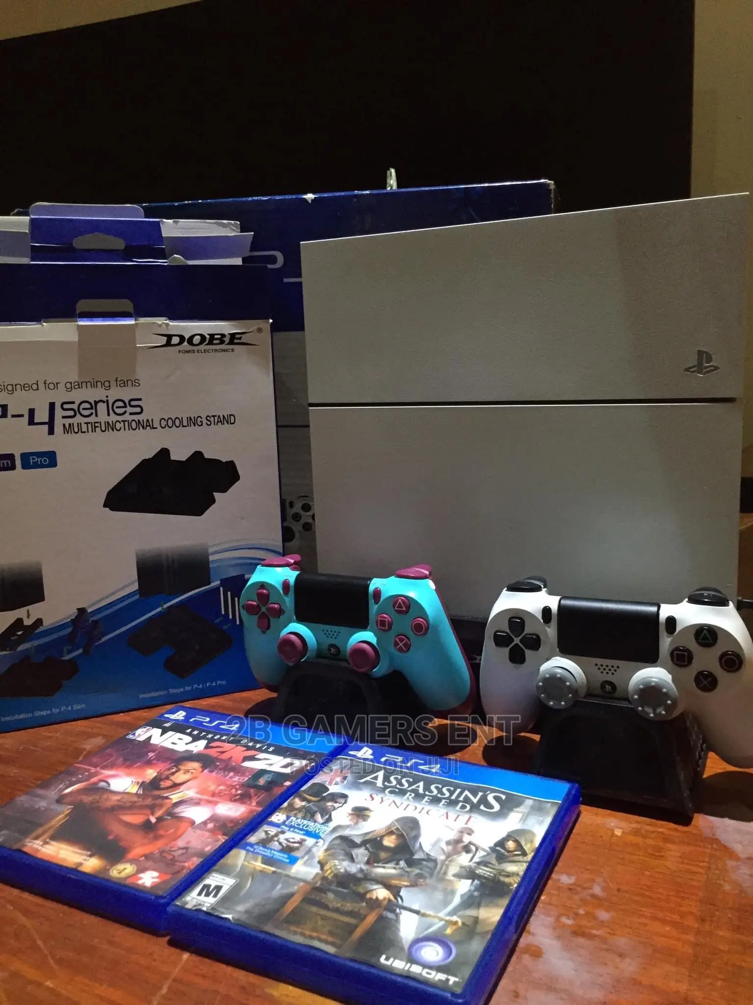 Standard White, Play Station 4