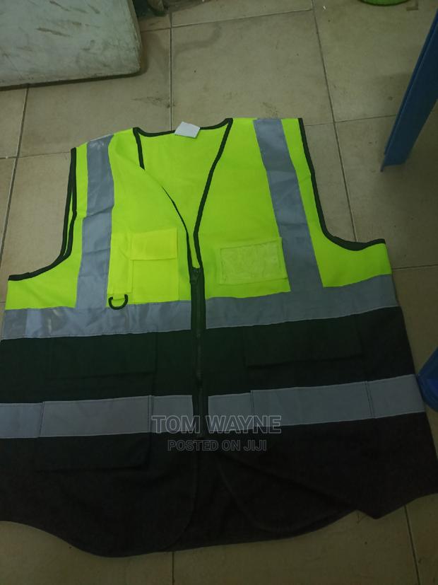 Green and Black Executive Reflector - thumbnail 2