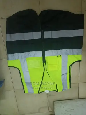 Green and Black Executive Reflector