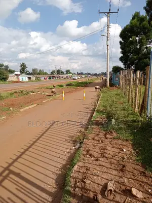 1/4 Plot Kimumu Junction Touching Tarmac