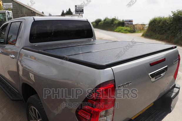 Toyota Hilux Eagle1 Hard Tri Fold Tonneau Cover