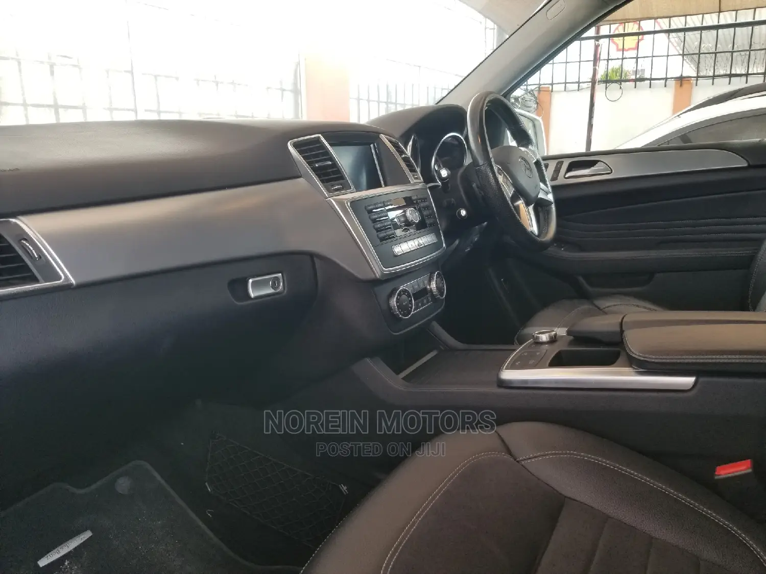 Mercedes-Benz M Class 2015 Silver