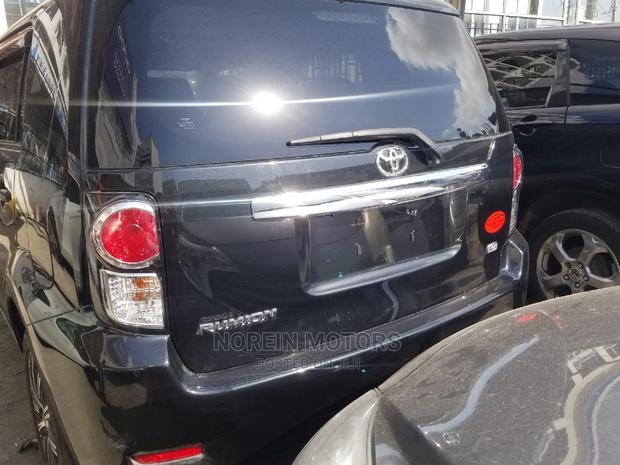 Toyota Corolla Rumion 2015 Black - thumbnail 4
