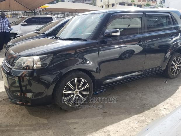 Toyota Corolla Rumion 2015 Black - thumbnail 2