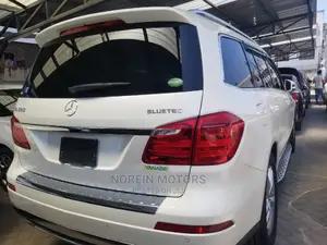 Mercedes-Benz C320 2015 White