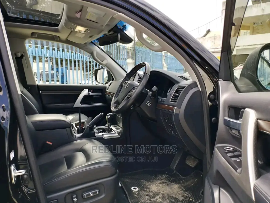 Toyota Land Cruiser Prado 2016 Black