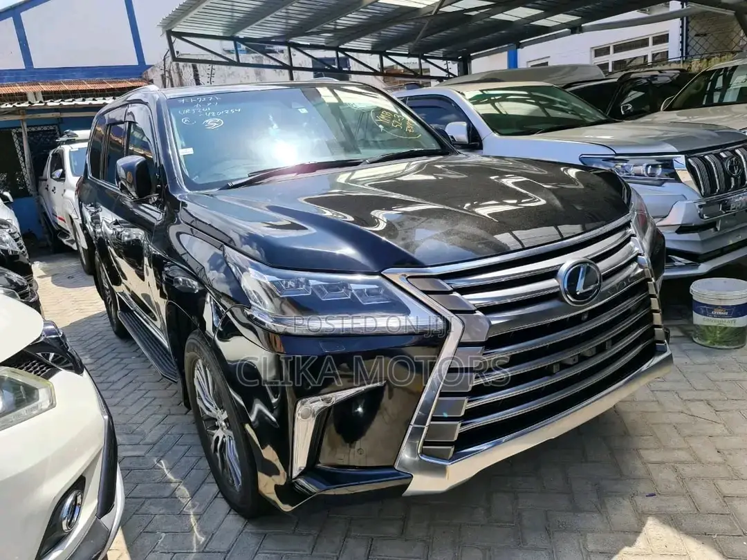 Lexus LX 2016 Black