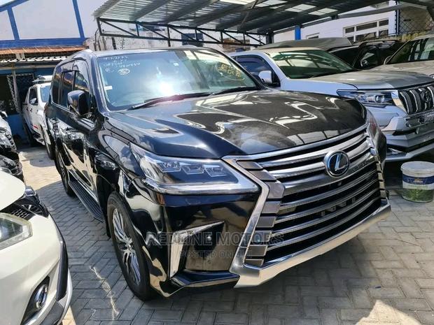 Lexus LX 2016 Black - thumbnail 4