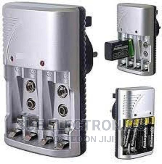 Generic Standard Battery Charger for Aa,Aaa and 9v Batteries