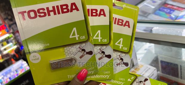 Toshiba 4gb Usb Flashdrive - main view
