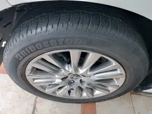 Toyota Harrier 2.0 2016 White