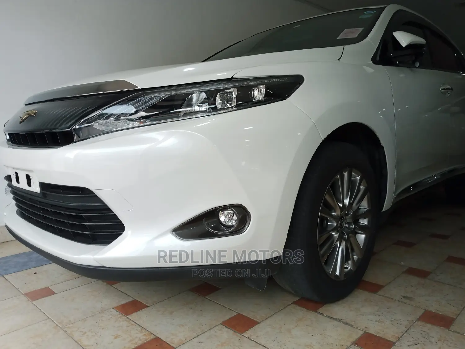 Toyota Harrier 2.0 2016 White