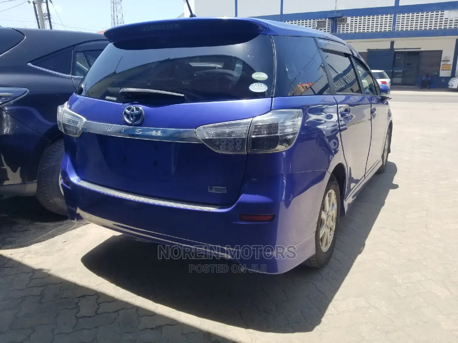 Toyota Wish 2014 Blue