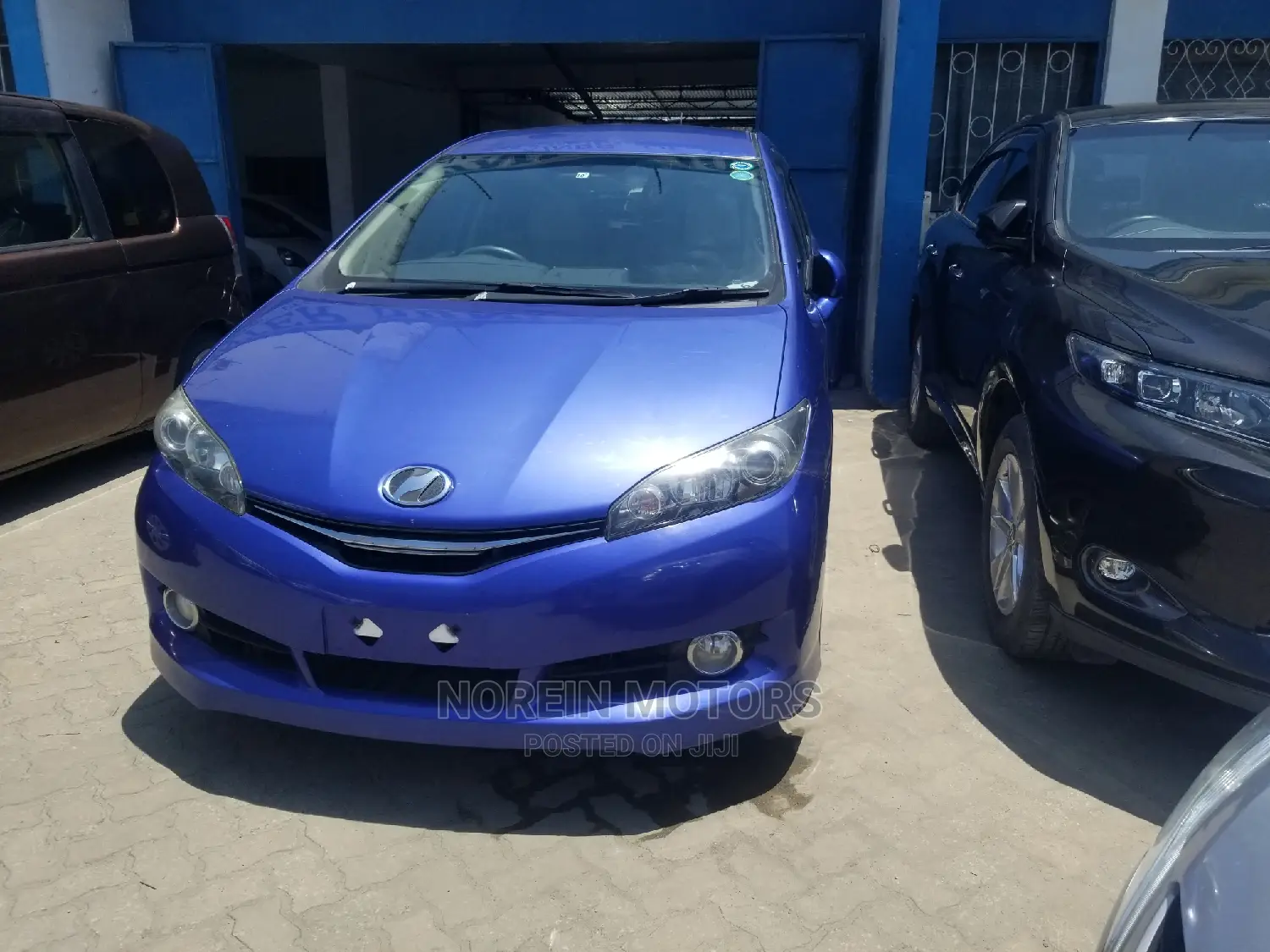 Toyota Wish 2014 Blue