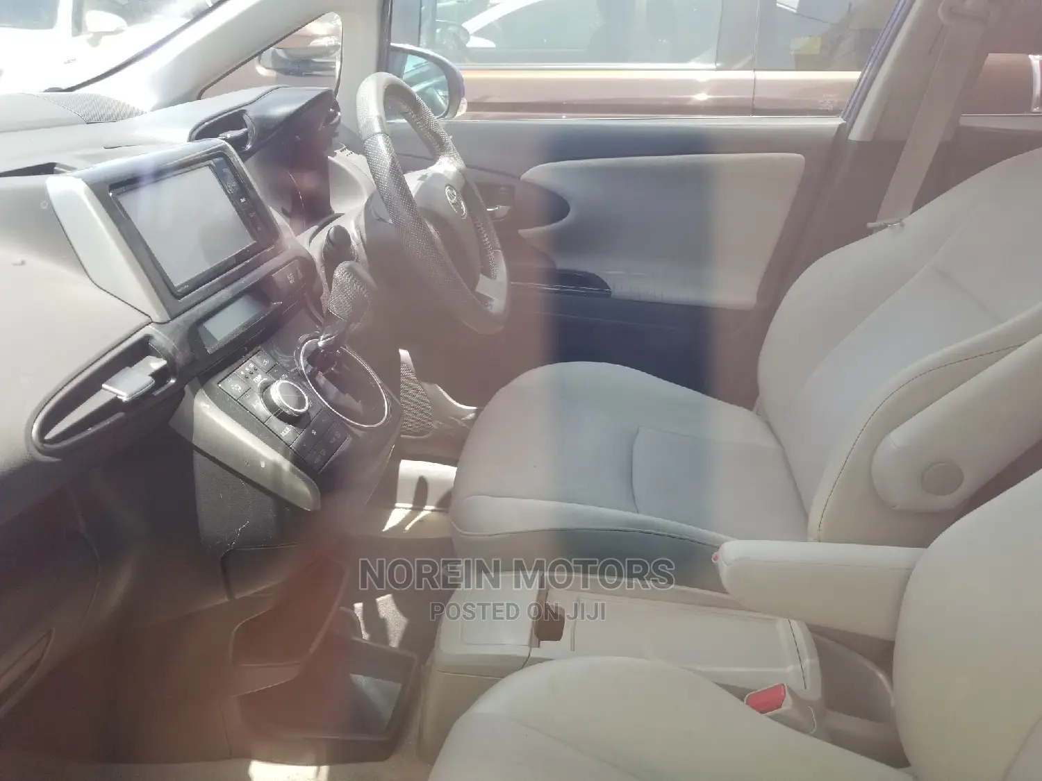 Toyota Wish 2014 Blue