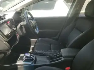 Honda Grace 2015 Silver