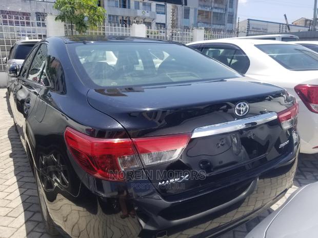 Toyota Mark X 2015 Black - thumbnail 3