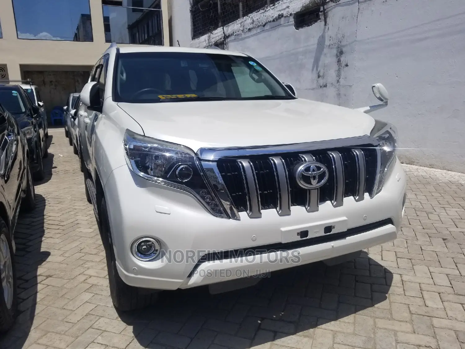 Toyota Land Cruiser Prado 2014 White