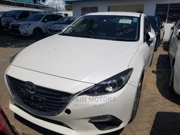 Mazda Axela 2015 White - main view