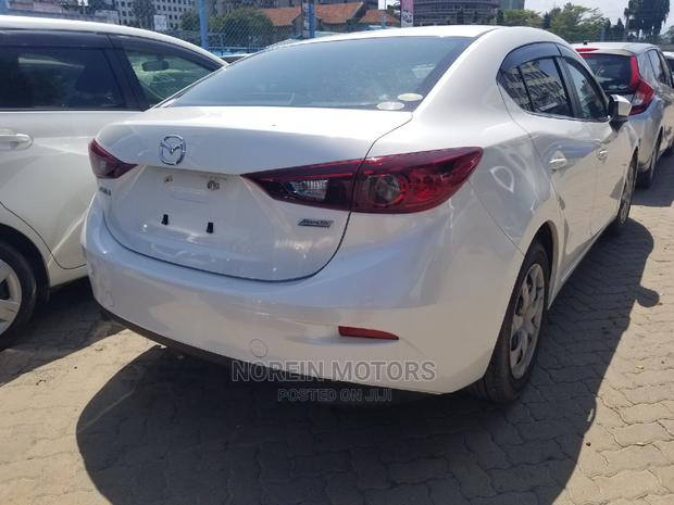 Mazda Axela 2015 White - thumbnail 3