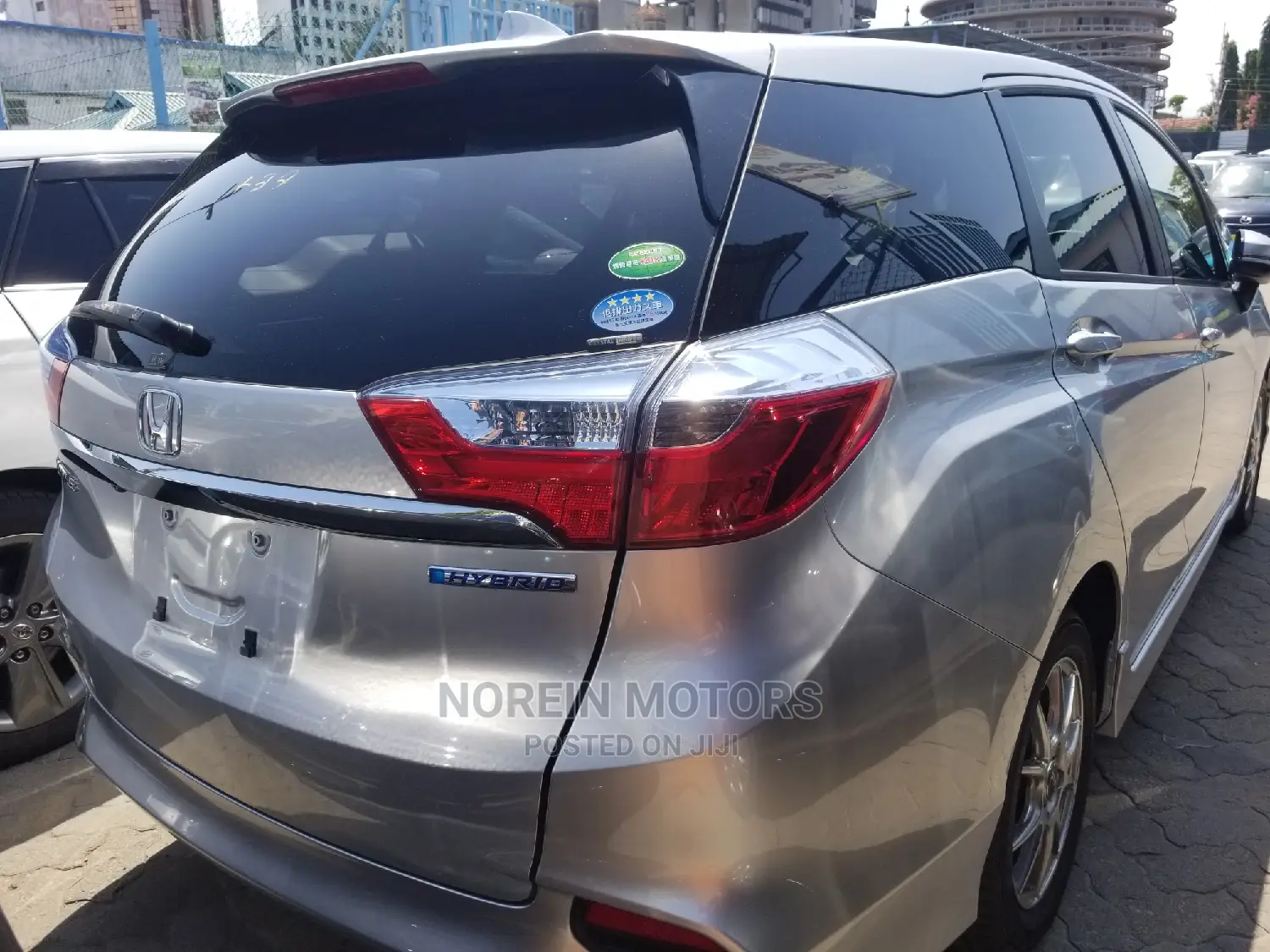 Honda Shuttle 2015 Silver