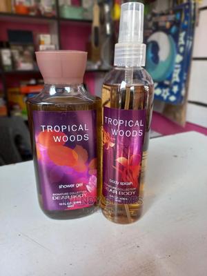 Tropical Woods - Body Splash Shower Gel - thumbnail 2