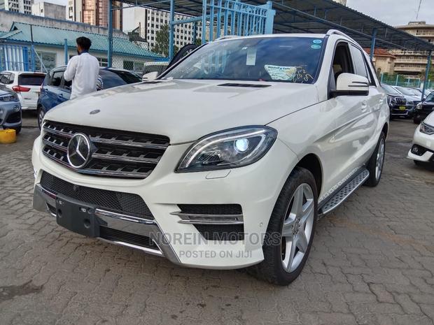Mercedes-Benz M Class 2015 Off White - thumbnail 3