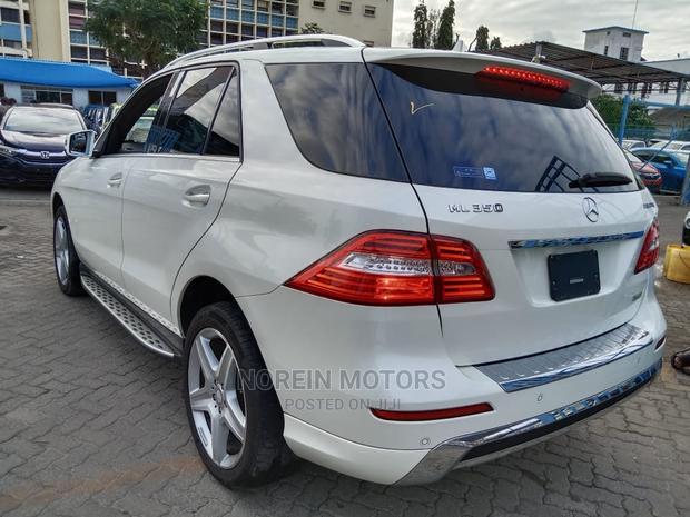 Mercedes-Benz M Class 2015 Off White - thumbnail 6