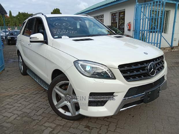 Mercedes-Benz M Class 2015 Off White - thumbnail 2