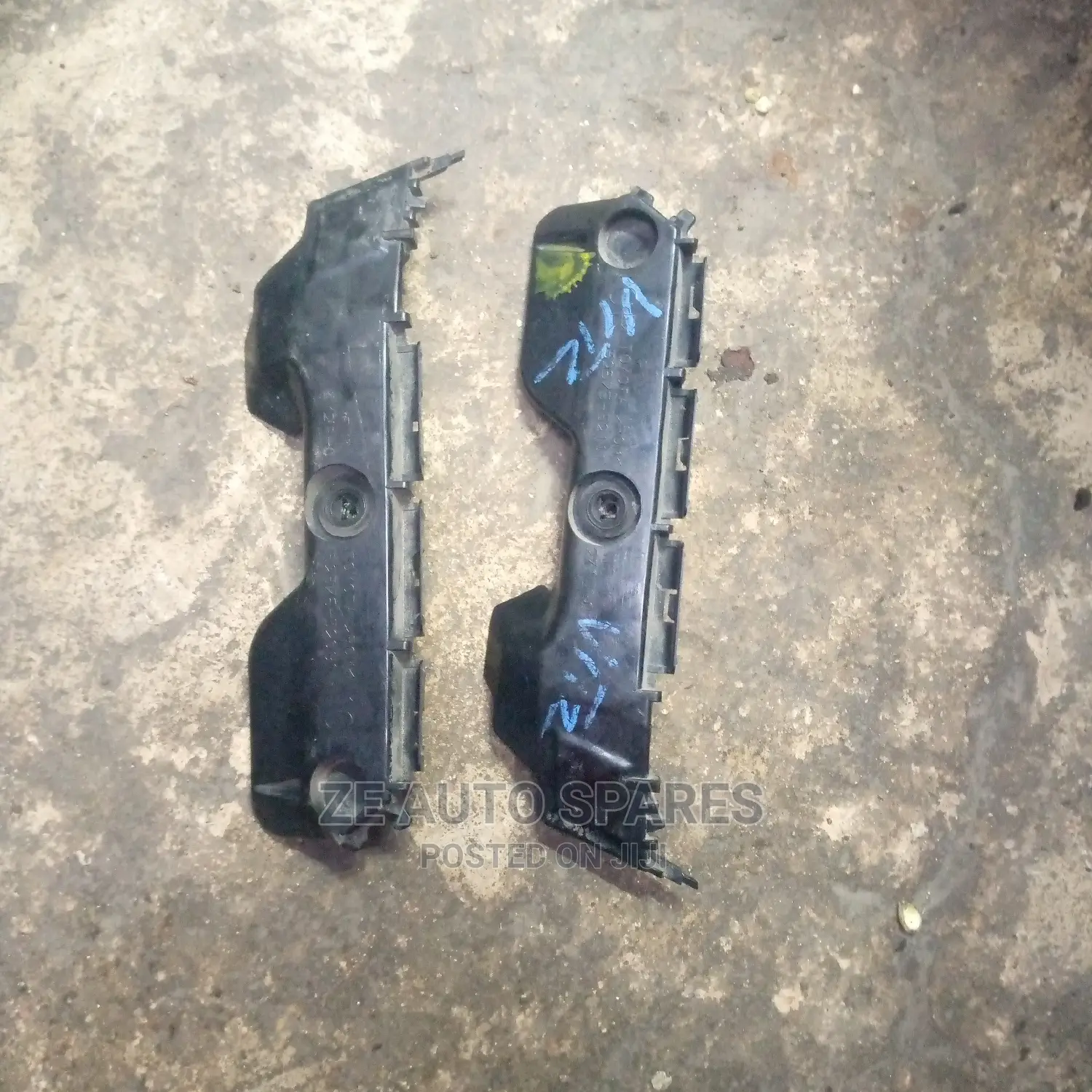 Vitz 2006 Bumper Slide