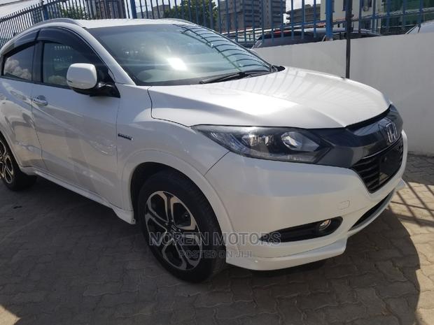 Honda Vezel 2015 White - thumbnail 2