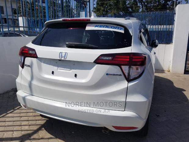 Honda Vezel 2015 White - thumbnail 5