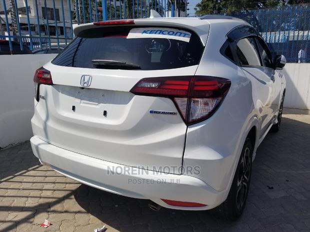 Honda Vezel 2015 White - thumbnail 4